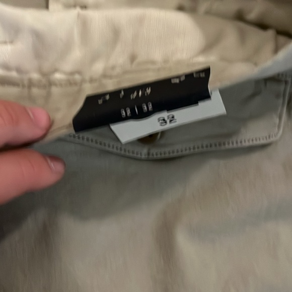 Brand new gap khakis - Picture 5 of 7